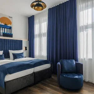 Homaris East Side Отель Берлин
