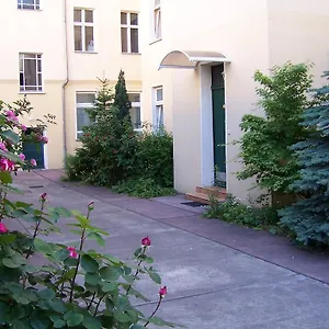 https://hotel-pension-streuhof-berlin.find-berlin-hotels.com