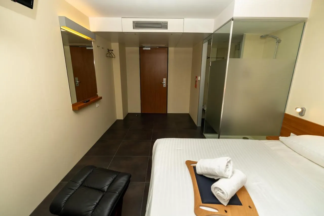 Hotel Duesseldorfer Hof Франкфурт-на-Майне Германия